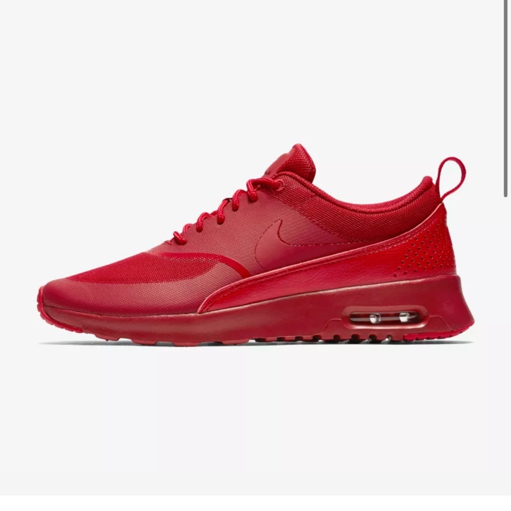 NEW Nike Women's Ruby Red Air Max Thea (labeled as 8.5, fits more like an 8)
